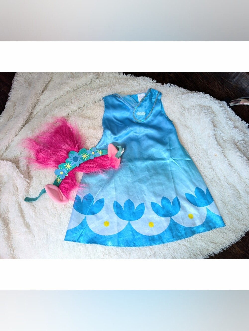 DreamWorks Trolls World Tour Poppy The Troll Turquoise Sequin Halloween Costume